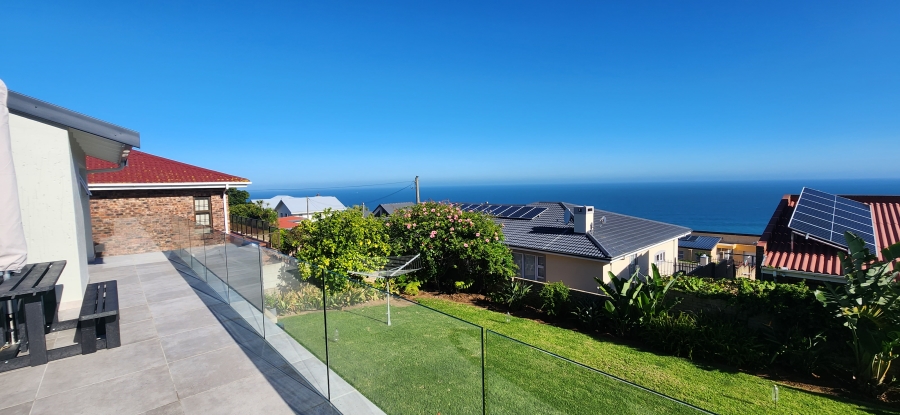 3 Bedroom Property for Sale in Dana Bay Western Cape